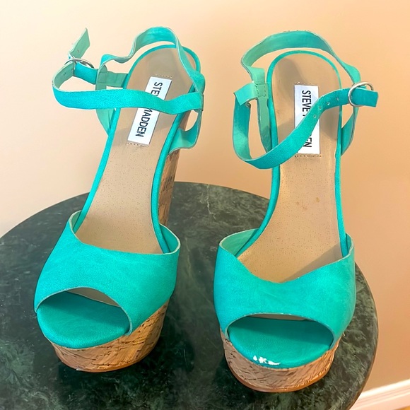Steve Madden Wedge - Picture 2 of 4